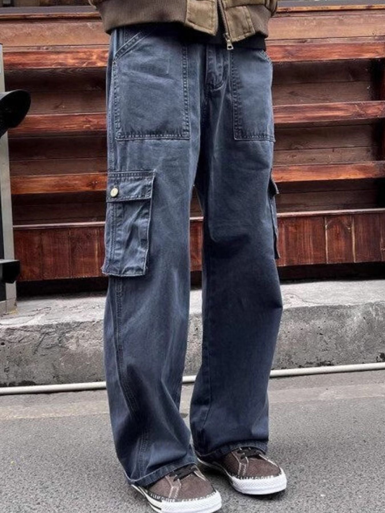 e185153d-27b4-401d-880d-46b04918d896-Max Main image